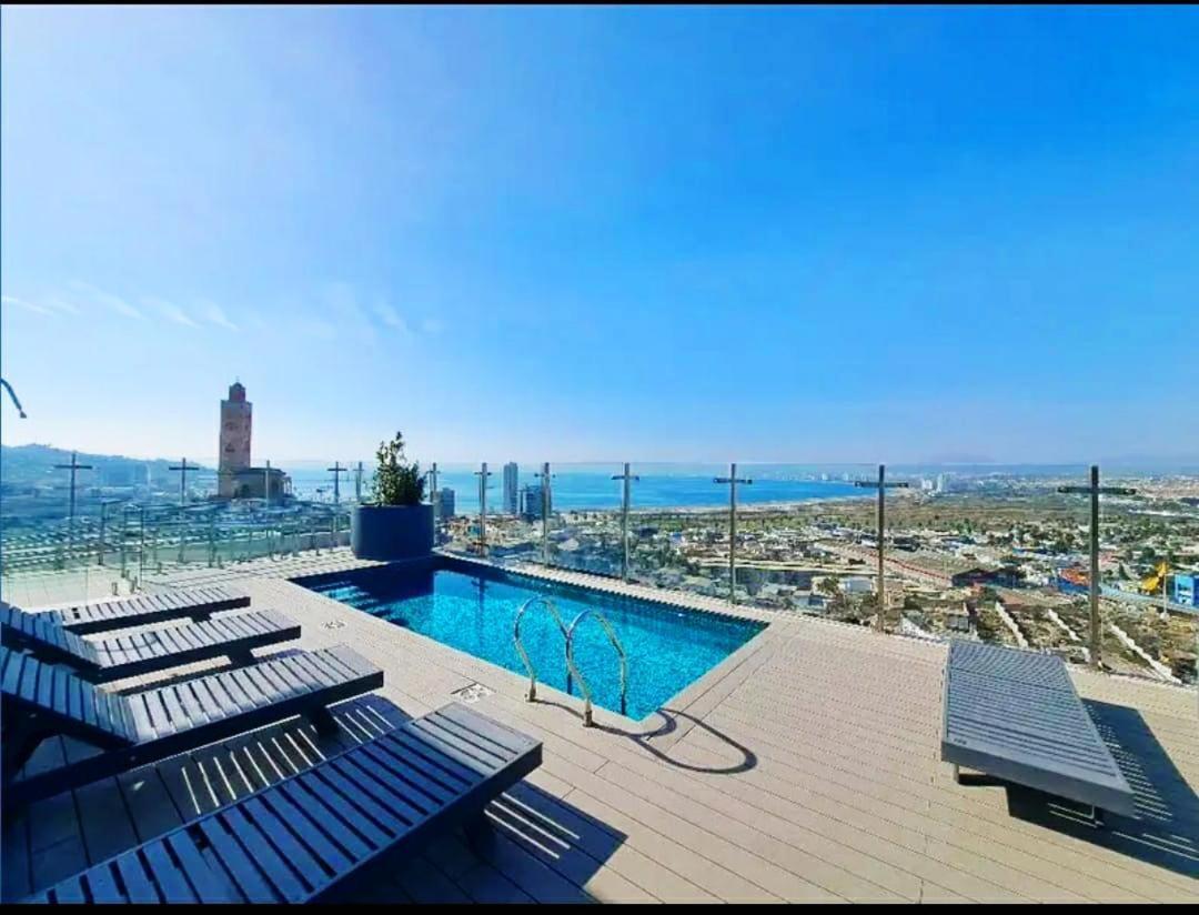 Fabuloso Departamento Con Panoramica Vista Al Mar, A La Herradura Y A La Ciudad *